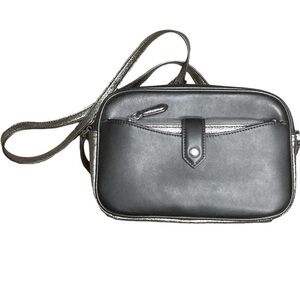 GILI Got It Love It Black Leather crossbody Purse